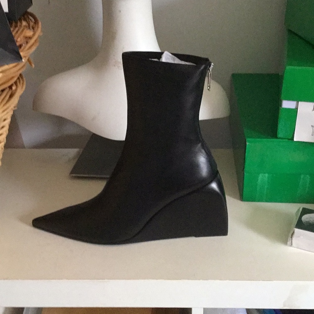 Off-White Dolls Wedge Bootie